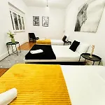 Hostel Luxury Centre Lisbon