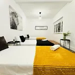 Hostel Luxury Centre *