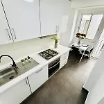 Hostel Luxury Centre *